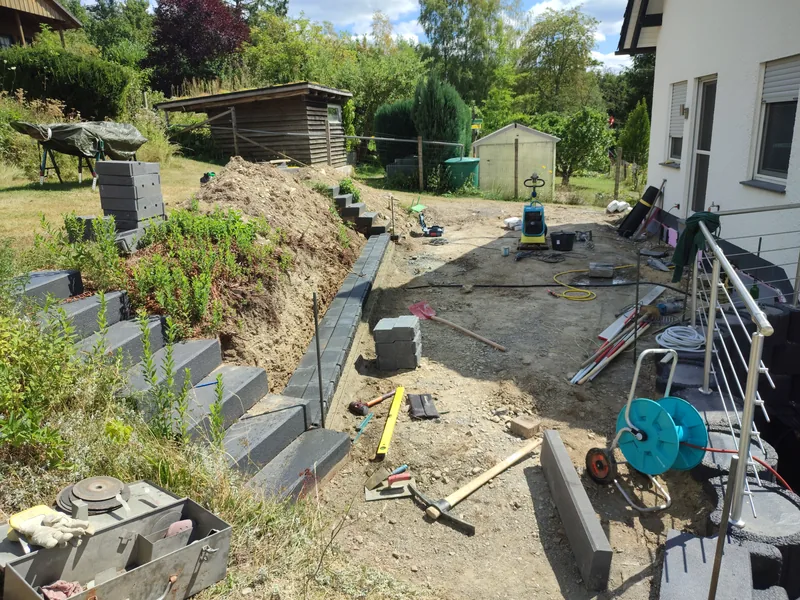 Projekt Bad Fredeburg – Aushub, Schotter & Mauerbau