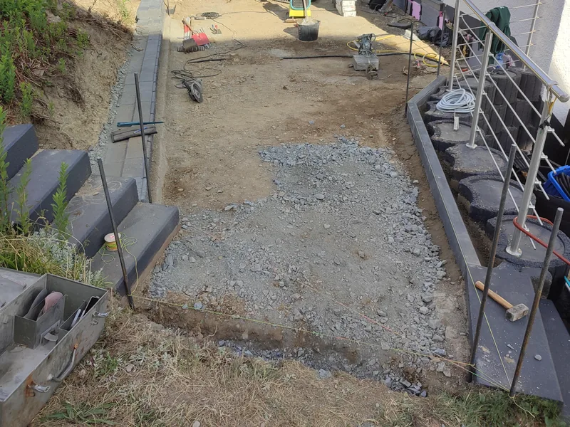 Projekt Bad Fredeburg – Aushub, Schotter & Mauerbau